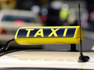 Ταξιτζής σε ρόλο… μαστροπού