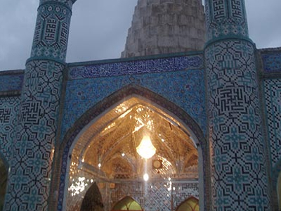 Βόμβα σε τέμενος στο Ιράν