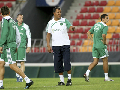 Εκπλήξεις Τεν Κάτε στην αποστολή