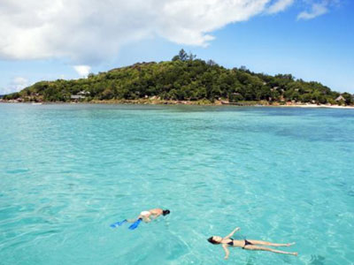 Mesdames aux les noire chat από το Κάτω Λιβάδι!