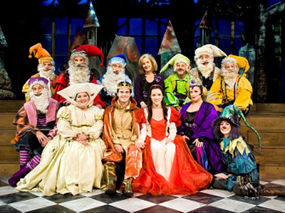 «Η Χιονάτη και οι 7 ψηλοί»