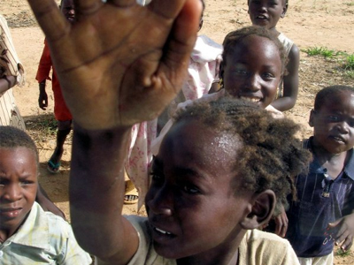 Κυανόκρανοι κακοποιούν παιδιά του 3ου κόσμου