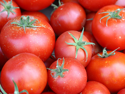 Αποσύρουν τις ντομάτες από εστιατόρια στις ΗΠΑ