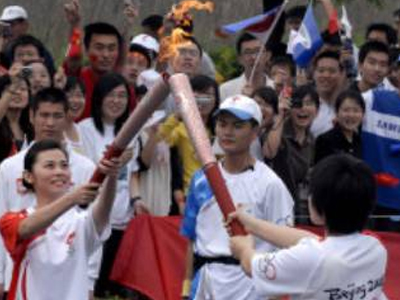 Τέλος η διεθνής λαμπαδηδρομία της Ολυμπιακής φλόγας