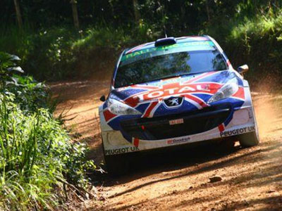 Ο Kris Meeke σε χαμηλές… πτήσεις