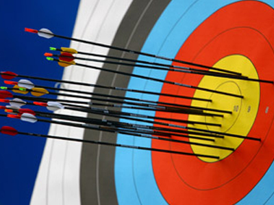 Της καρφώθηκε βέλος στο κεφάλι