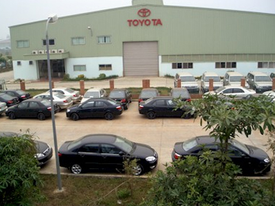 Απολύσεις σε Nissan και Toyota