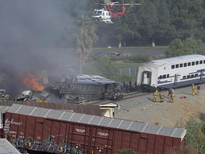Μετωπική σύγκρουση τρένων στο Λος Άντζελες