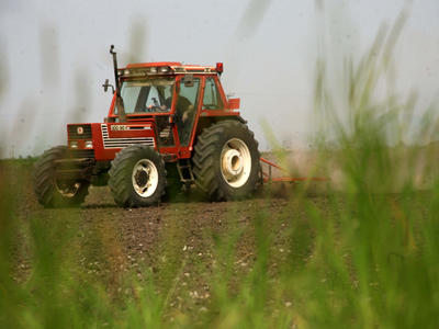 Παραμιλάνε και οι αγρότες από την ακρίβεια