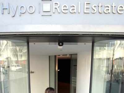 Αγωνιώδεις προσπάθειες για να σωθεί η Hypo Real Estate