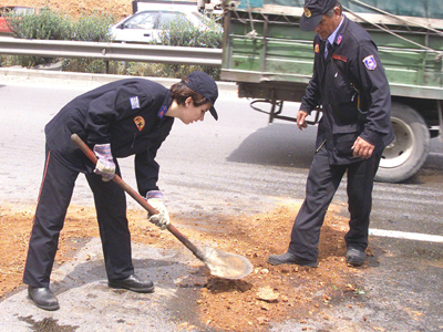 Ακόμα αναζητεί απαντήσεις για το θάνατο του παιδιού του