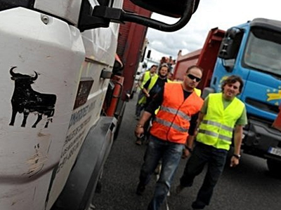 Νεκροί δύο απεργοί σε Ισπανία και Πορτογαλία