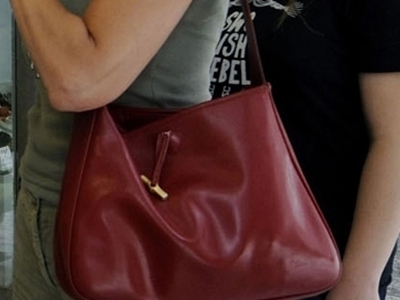 Καταδίωξε και συνέλαβε τσαντάκια