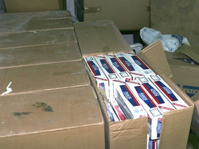 «Εξαγωγή» λαθραίων τσιγάρων