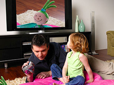 Η ανοικτή τηλεόραση αποσπά τα παιδιά από το παιχνίδι