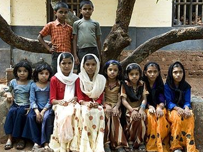 Ένα… χωριό από δίδυμα παιδιά