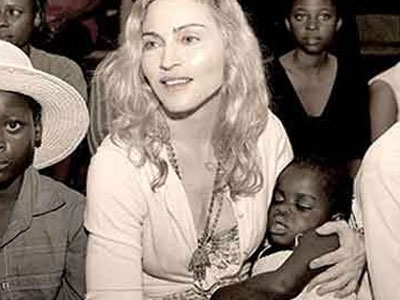 Σύντομα στην αγκαλιά της Madonna η μικρή Mercy