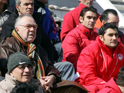 Δίνουν τα… χέρια αύριο Βαλβέρδε και Κόκκαλης