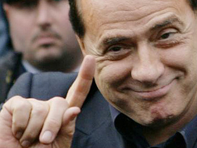 «Συνομωσία» ανατροπής του καταγγέλλει ο Berlusconi