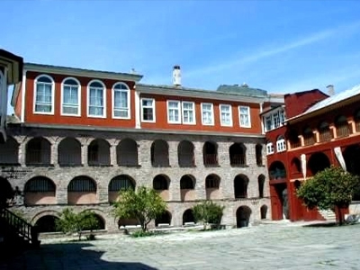 Ποινική δίωξη κατά παντός υπευθύνου για το Βατοπέδι