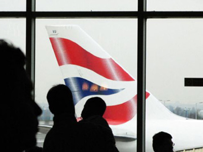 Μ. Βρετανία: Δουλεύουν δωρεάν για να σώσουν τον εθνικό αερομεταφορέα