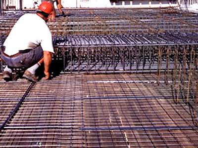 Ληστές χτύπησαν στο κεφάλι με σιδερόβεργες δύο γυναίκες