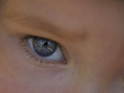 Βίαζε το ανήλικο θετό παιδί  του