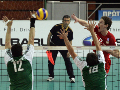 «Ζωντανός» ο Παναθηναϊκός, 3-2 σετ τον Ολυμπιακό