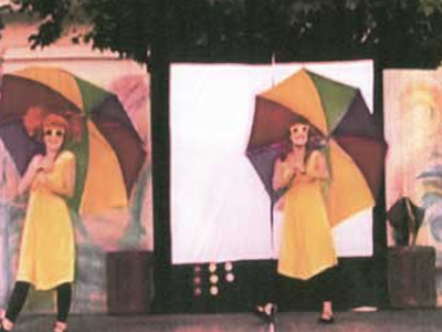 Παιδική παράσταση ”Ζήτω που καήκαμε”