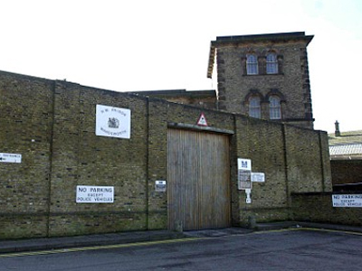 Νεκρός 20χρονος από πυροβολισμούς στο Λονδίνο