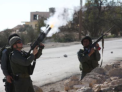 Ανταλλαγή πυρών με τραυματίες στην Δυτική Όχθη