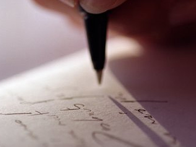 Έγραψε το όνομα του δράστη σε ένα κομμάτι χαρτί