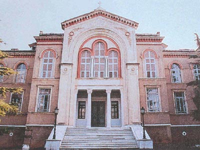 Επαναλειτουργεί η Σχολή της Χάλκης