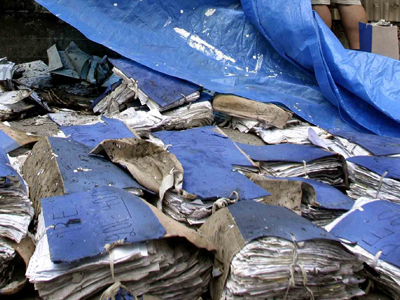 Έβαλαν φωτιά στο δικαστικό μέγαρο Καβάλας