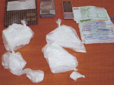 Συνελήφθησαν με 11 κιλά χασίς