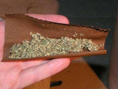 Έκρυβαν ναρκωτικά σε κουτί τηλεφώνου