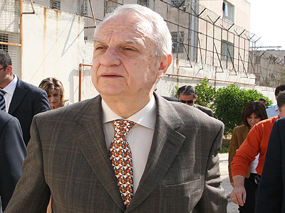 Απάντηση Χατζηγάκη στις βολές για Siemens