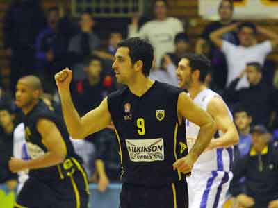 Τα… έσπασαν ΑΕΚ και Χατζής