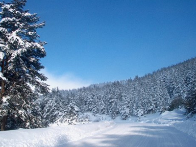 Κλειστός ο δρόμος προς Καϊμακτσαλάν λόγω χιονιού