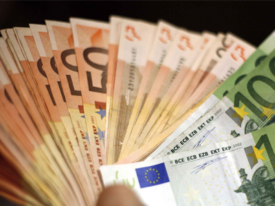 Προσποιήθηκε την κόρη της και απέσπασε 2.000 ευρώ από ηλικιωμένη