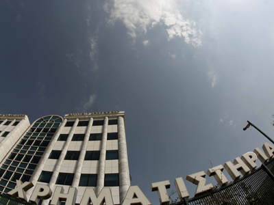 Το ΧΑ «κράτησε» τα κέρδη της εβδομάδας παρά την πτώση της Παρασκευής