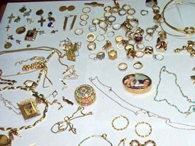 Διάρρηξη κοσμηματοπωλείου στη Λαμία