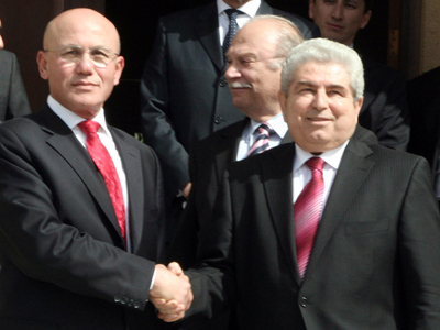 Βολές Παπαδόπουλου κατά Χριστόφια