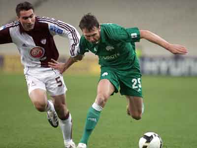 Απολογείται ο Βαβζίνιακ