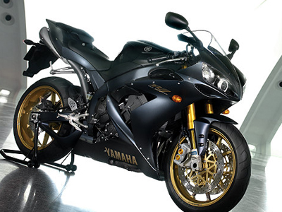 Αναζητείται μοτοσικλετιστής που παρέσυρε και τραυμάτισε πεζό