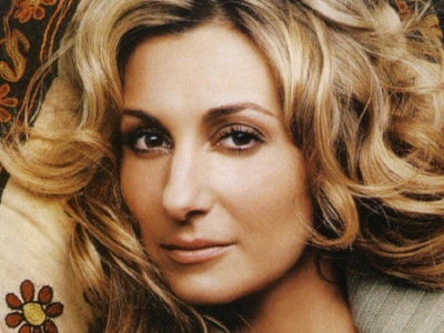 Με χειροπέδες στο τμήμα η Γιολάντα Διαμαντή