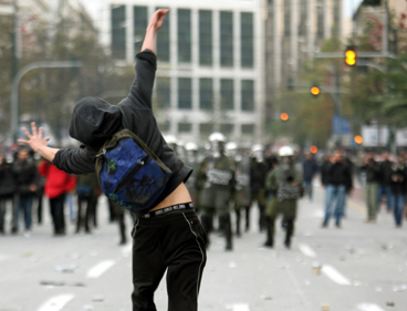 Προφυλακιστέος ο 18χρονος για τα επεισόδια