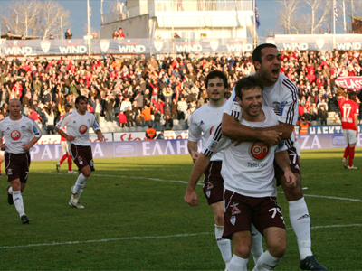 Κοντά στα πλέι οφ η Λάρισα, 2-0 τον Ηρακλή στο «Καυτανζόλγειο»