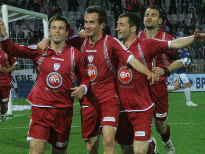 Τάσεις φυγής από τον Ζουράφσκι