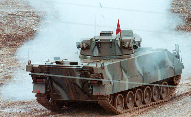 Προετοιμασία για βολές με πραγματικά πυρά στις Σέρρες